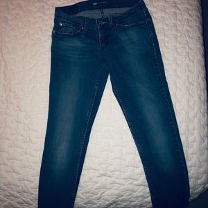 Levi’s: Low Rise Skinny Jeans